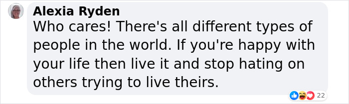 Aussie Brand “Bonds” Features Non-Binary Model In New Bikini Campaign, Is Rocked By Criticism Aussie Brand “Bonds” Features Non-Binary Model In New Bikini Campaign, Is Rocked By Criticism