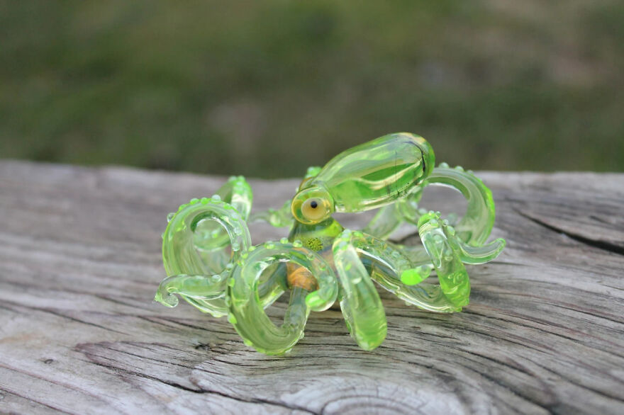 I Made Figurines Out Of Uranium Glass (24 Pics) I Made Figurines Out Of Uranium Glass (24 Pics)