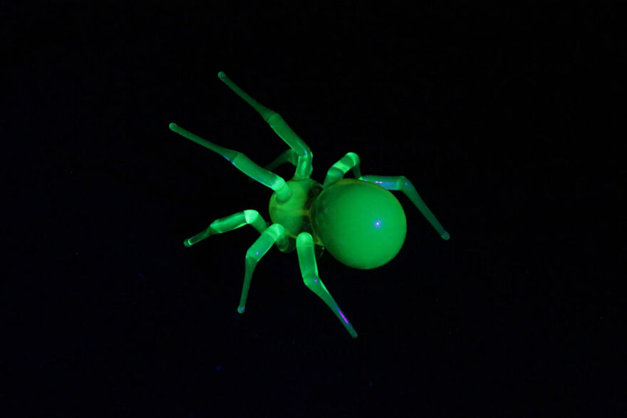 I Made Figurines Out Of Uranium Glass (24 Pics) I Made Figurines Out Of Uranium Glass (24 Pics)