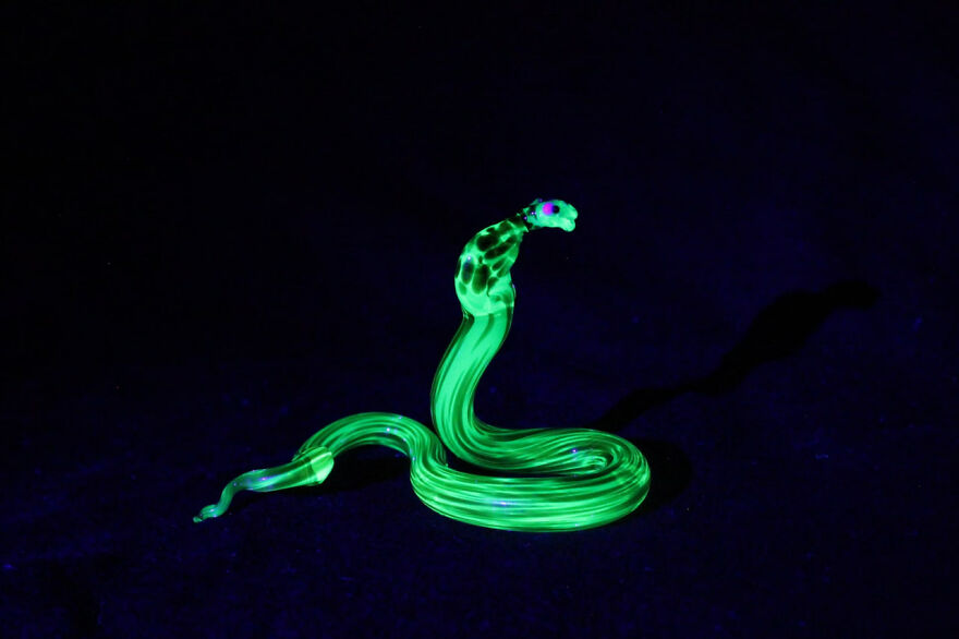 I Made Figurines Out Of Uranium Glass (24 Pics) I Made Figurines Out Of Uranium Glass (24 Pics)