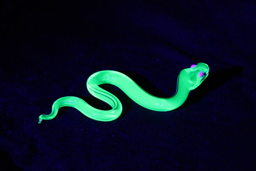 I Made Figurines Out Of Uranium Glass (24 Pics) I Made Figurines Out Of Uranium Glass (24 Pics)