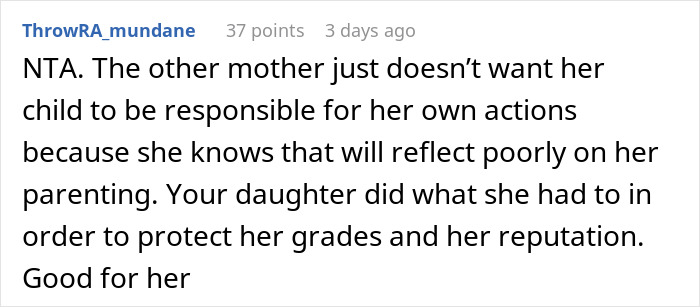 Girl Keeps Getting Her Stuff Stolen, Hidden Camera Reveals The Thief Girl Keeps Getting Her Stuff Stolen, Hidden Camera Reveals The Thief