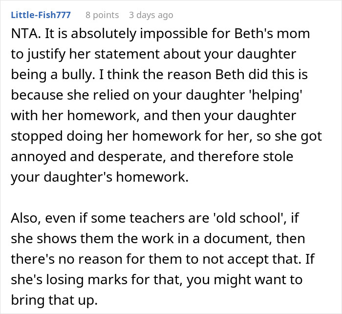Girl Keeps Getting Her Stuff Stolen, Hidden Camera Reveals The Thief Girl Keeps Getting Her Stuff Stolen, Hidden Camera Reveals The Thief