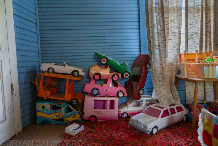 Forgotten Toys: My Photographic Journey Of An Abandoned 1960s House Packed With Childhood Memorabilia