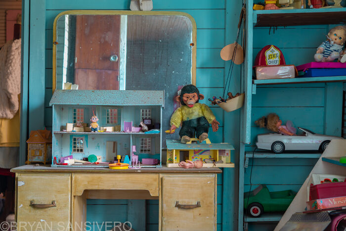 Forgotten Toys: My Photographic Journey Of An Abandoned 1960s House Packed With Childhood Memorabilia