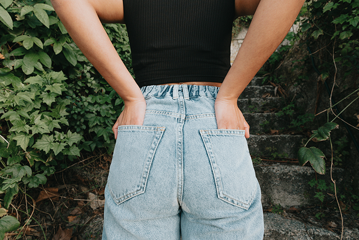 Man Tries Blaming GF For Prank Gone Wrong, Comes Crawling Back Next Day, Leaving Her Confused Man Tries Blaming GF For Prank Gone Wrong, Comes Crawling Back Next Day, Leaving Her Confused