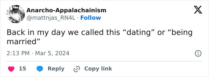 People Are Pointing Out So Many Problems With Couple’s Viral “Bottle Night” Post People Are Pointing Out So Many Problems With Couple’s Viral “Bottle Night” Post