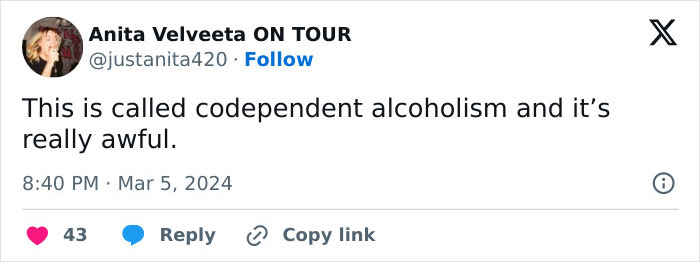 People Are Pointing Out So Many Problems With Couple’s Viral “Bottle Night” Post People Are Pointing Out So Many Problems With Couple’s Viral “Bottle Night” Post