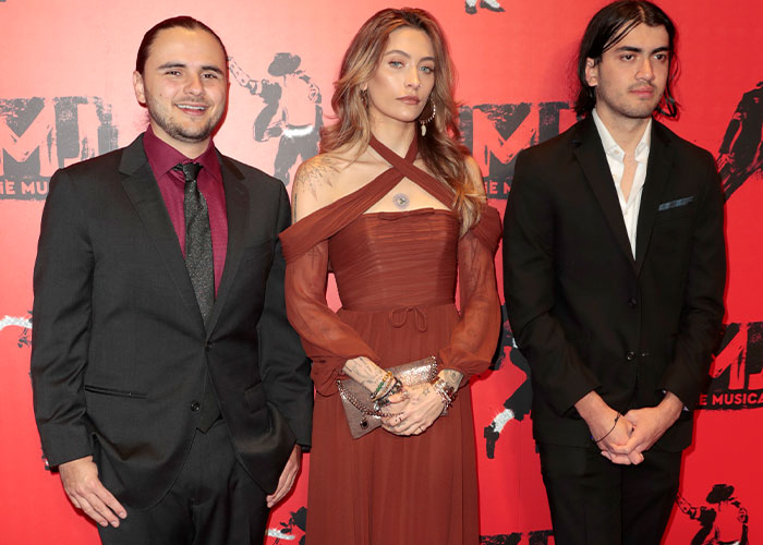 Michael Jackson’s Three Children Shine Together In Rare Public Appearance To Honor Father’s Memory Michael Jackson’s Three Children Shine Together In Rare Public Appearance To Honor Father’s Memory