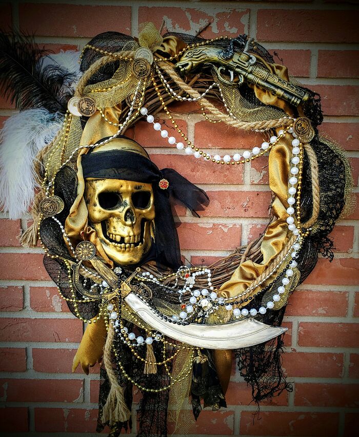 Black And Gold Pirate Gasparilla Wreath