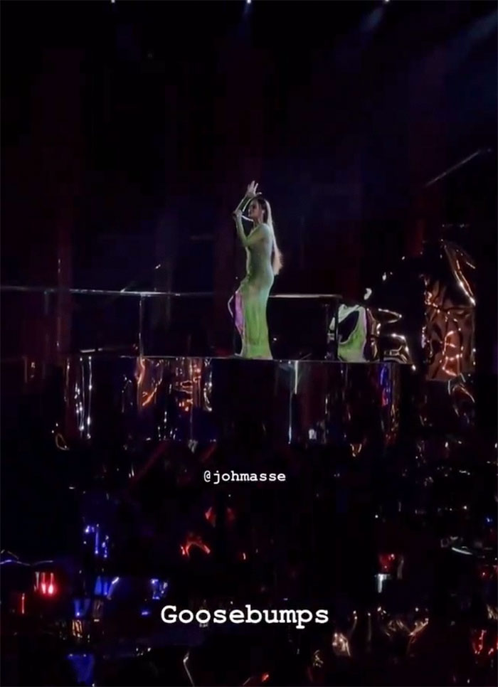 Rihanna’s Comeback Performance At Billionaire’s Wedding Goes Viral, Stirs Debate About iPhone
