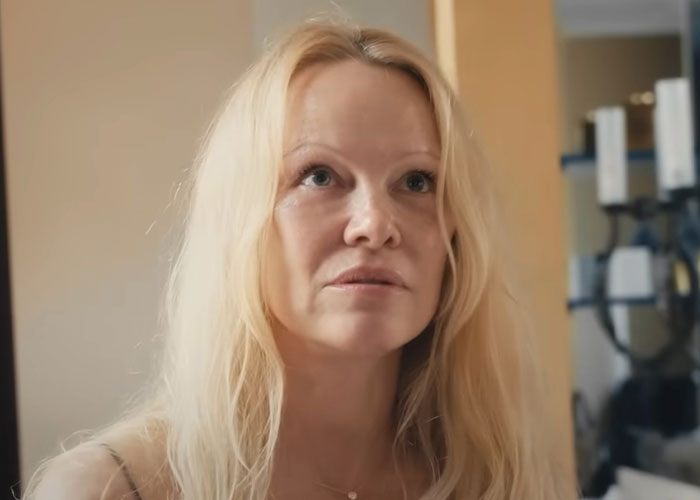 Pamela Anderson’s Sons “Horrified” She Ditched Her Glam Team And Embraced Her Age Pamela Anderson’s Sons “Horrified” She Ditched Her Glam Team And Embraced Her Age