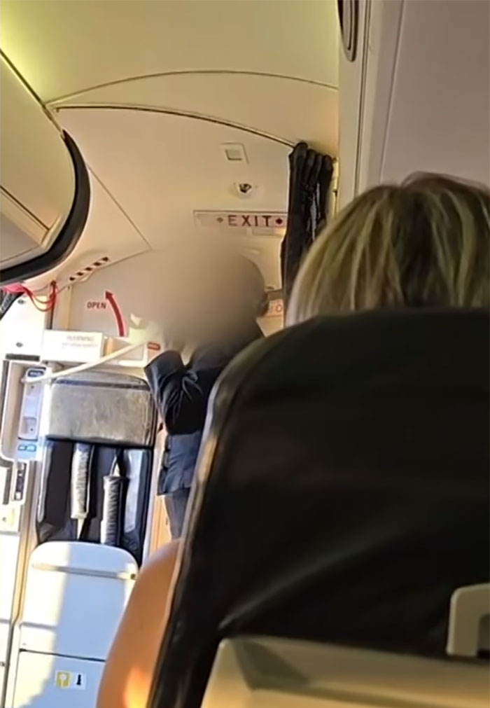 Two Women Left “Traumatized” After Being Kicked Off Flight Amid Claims Of Size Discrimination