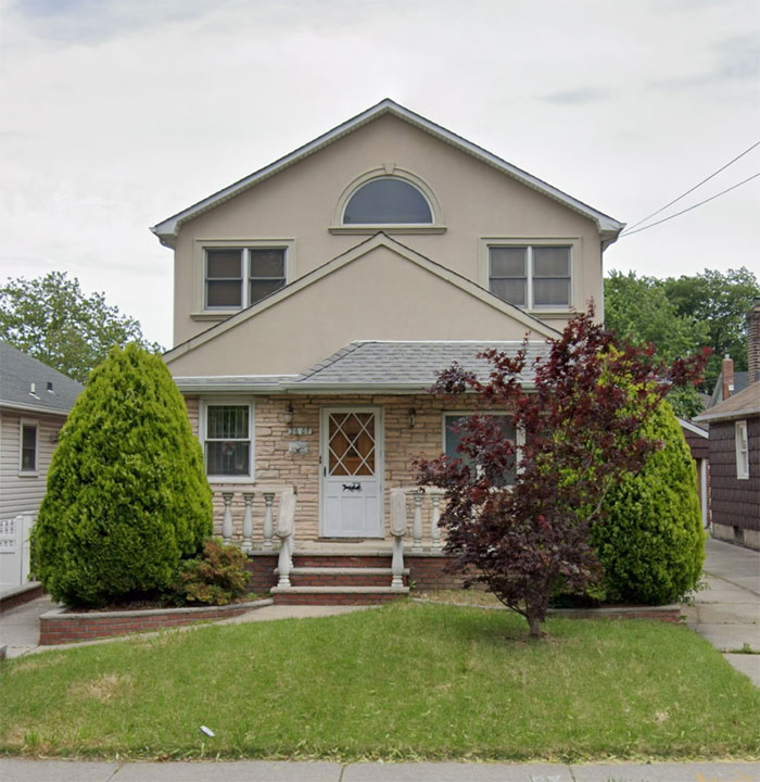 Outrage After Man Posts Viral Videos About Using Squatters' Rights To "Invade" Houses Outrage After Man Posts Viral Videos About Using Squatters' Rights To "Invade" Houses