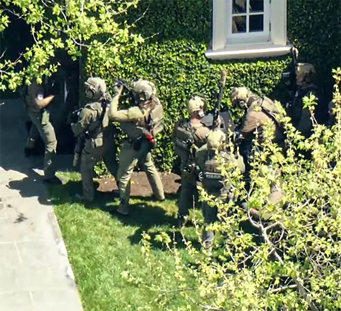 P. Diddy’s Private Jet Has Just Left The US After His Home Was Raided As Part Of A Federal Investigation P. Diddy’s Private Jet Has Just Left The US After His Home Was Raided As Part Of A Federal Investigation