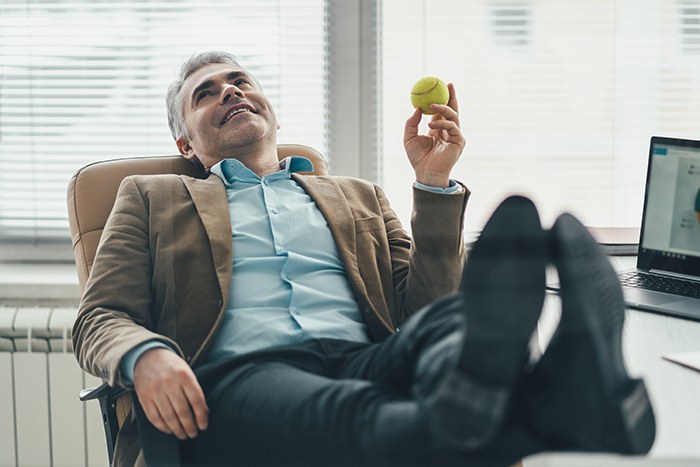 "His Face Goes Pale": New Boss Doesn't Realize The Employee They Fired Will Get $200k "His Face Goes Pale": New Boss Doesn't Realize The Employee They Fired Will Get $200k