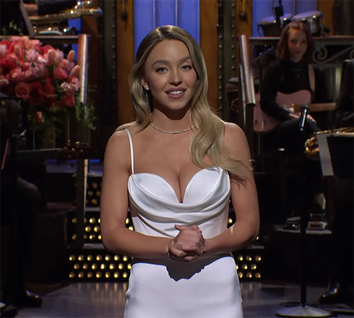 After Her SNL Sketches, Sydney Sweeney Says She Has “No Control” Over Comments About Her Body