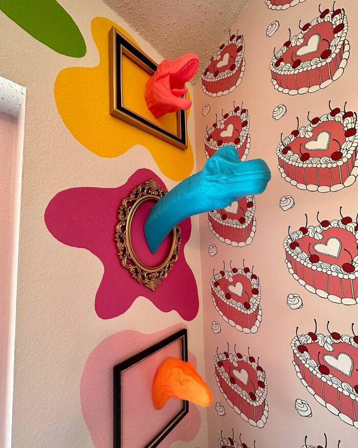 Woman Shows Off Her Uniquely Colorful Home Online, Goes Viral As Netizens Are Mesmerized By It Woman Shows Off Her Uniquely Colorful Home Online, Goes Viral As Netizens Are Mesmerized By It