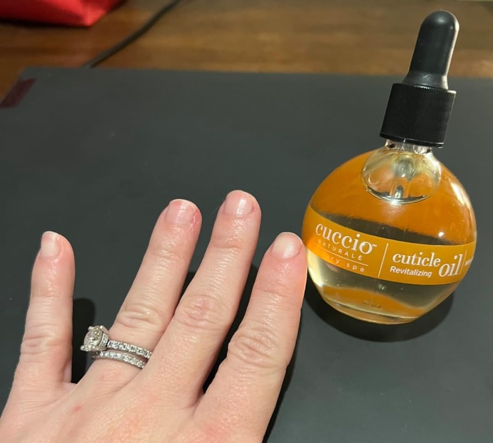 Say Goodbye To Damaged Cuticles And Thin Nails With Cuccio Naturale’s Hydrating Oil