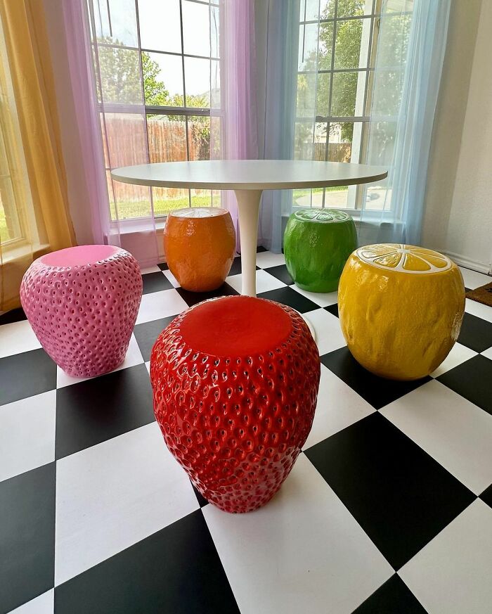 Woman Shows Off Her Uniquely Colorful Home Online, Goes Viral As Netizens Are Mesmerized By It Woman Shows Off Her Uniquely Colorful Home Online, Goes Viral As Netizens Are Mesmerized By It