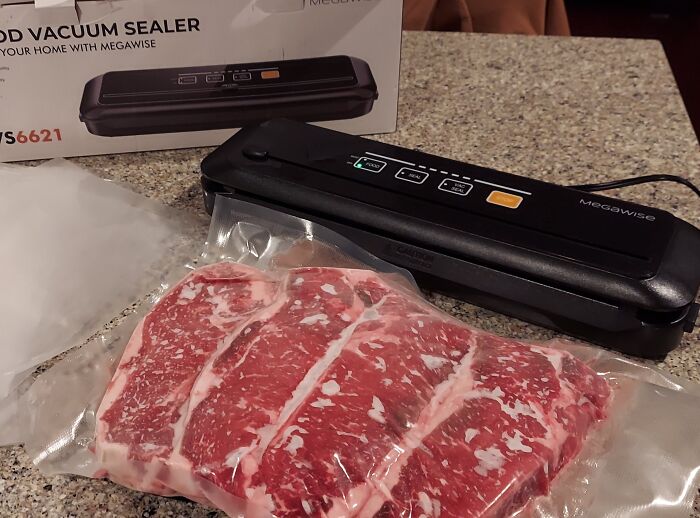 Kitchen Game Changer: Compact Megawise Sealer - Perfect For All Foods!