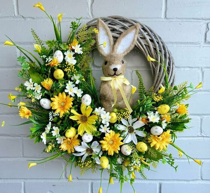 This Gorgeous Yellow And White Daisy Bunny Wreath For Easter 
