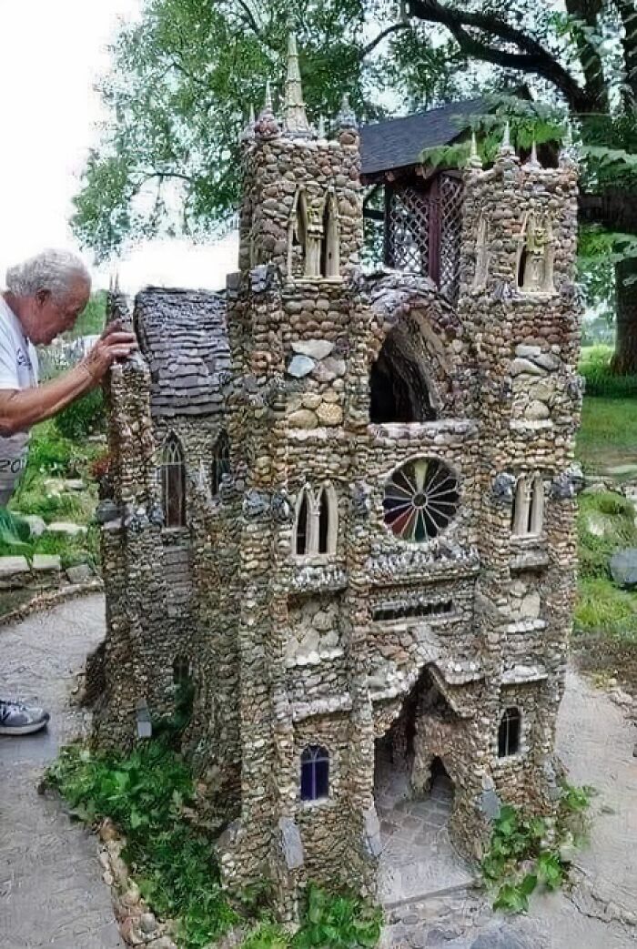 Without Any Legos Or Instruction Manual, This Man Built This Amazing Castle Out Of Pebbles, Shells And Broken Glass