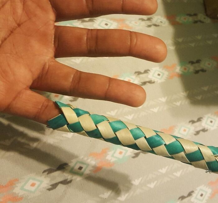 Tune Into Some Hilariously Clingy Moments With Finger Traps! Hand In Hand, Literally