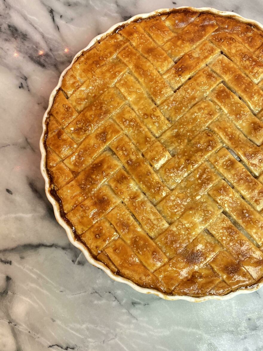 Instead Of Binge Drinking, I’m Finding Joy And Creativity In Baking. I Made An Apple Pie To Quietly Celebrate 95 Days Sober