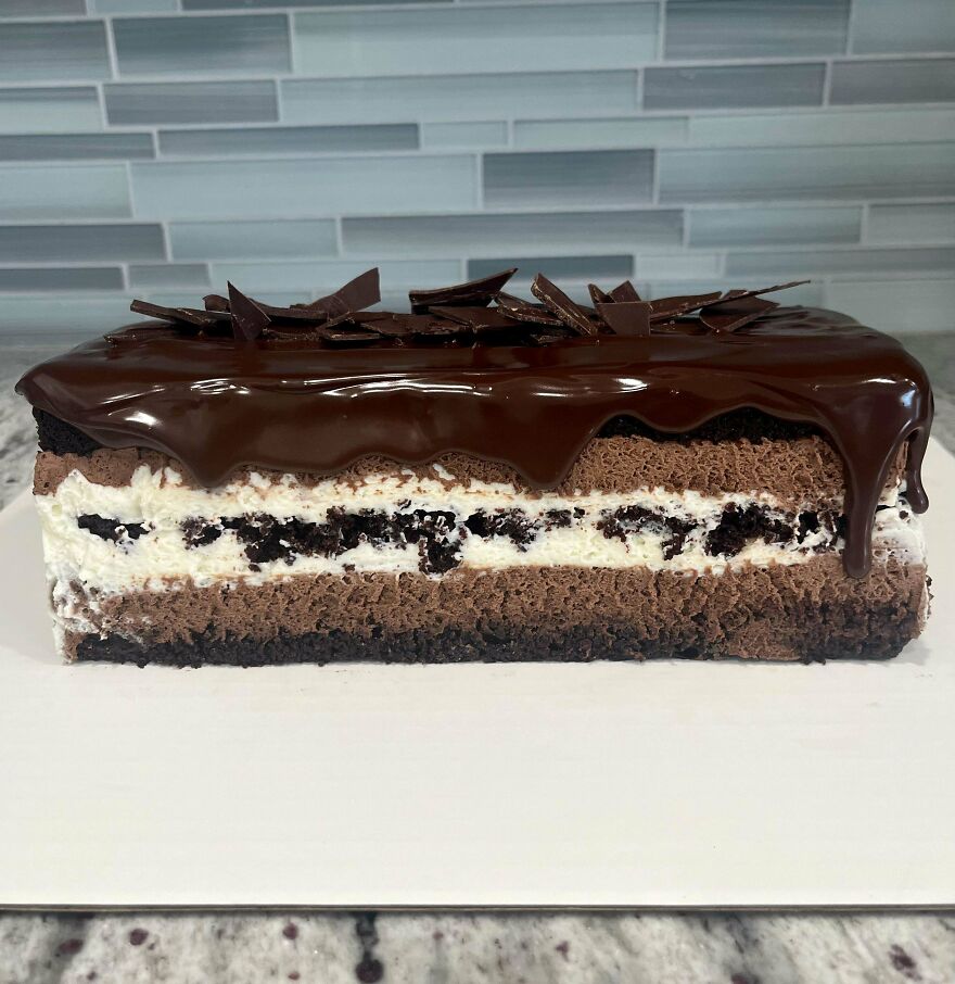 I Didn’t Want To Spend $17 On A Costco Tuxedo Cake So I Spent Way More Making One Myself 🙃