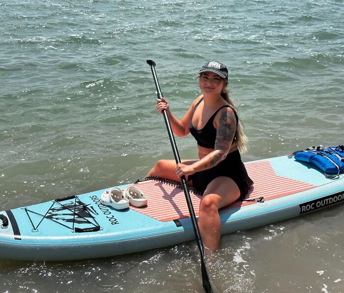 Stand, Paddle, & Roc: Grab This Inflatable Board For Ultimate Water Fun!"