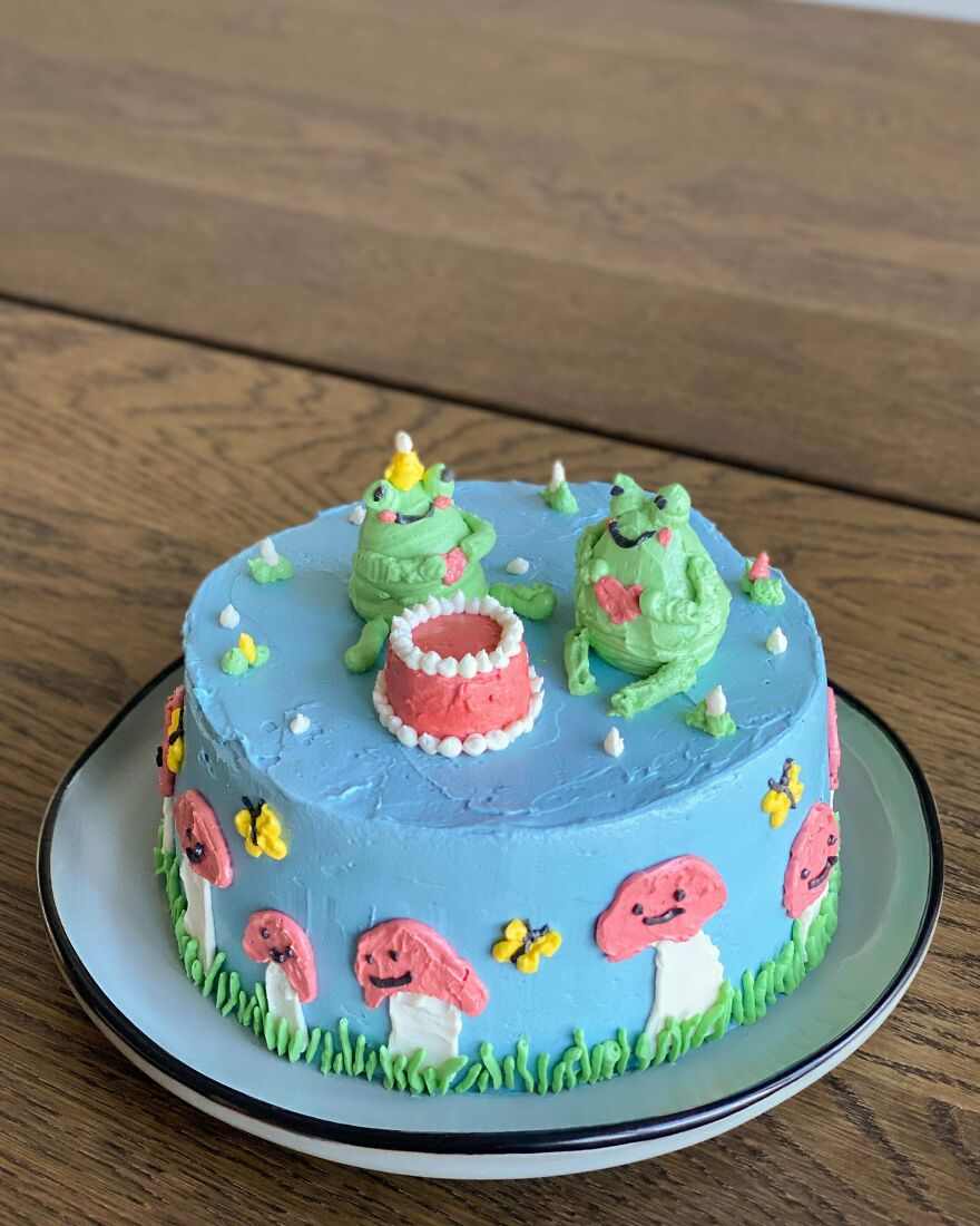 Today I Celebrated Turning 10000 Days Old With A Frog Cake!