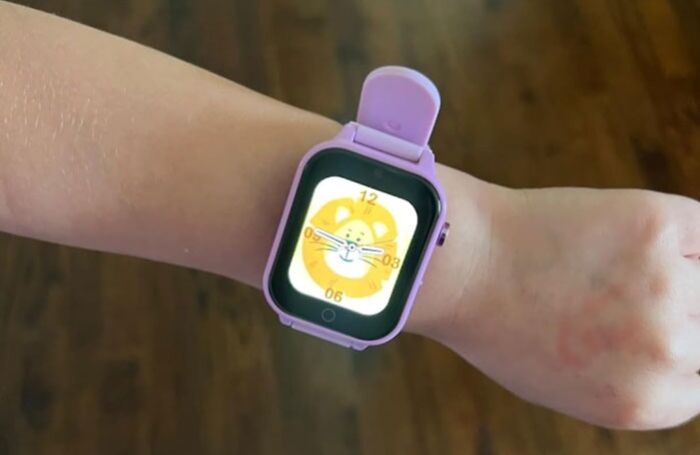 Game On, Kids! Smart Watch Packed With Fun For The Young And Tech-Savvy!
