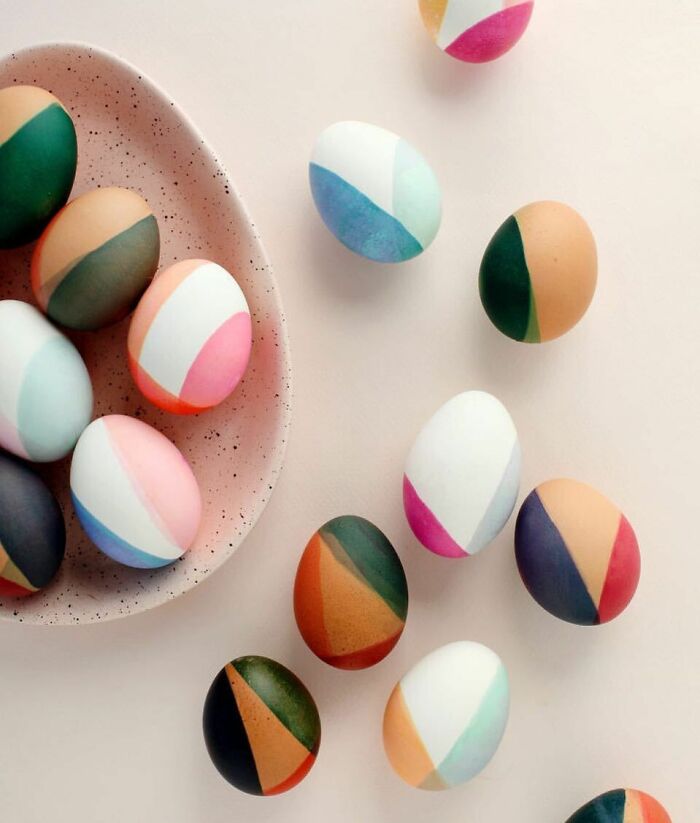 You Guys, Easter Is Just Around The Corner. I've Been Feeling Really Inspired By Earth Tones And Neutral Pastels, So I Decided To Try Color-Blocking On Both Brown And White Eggs