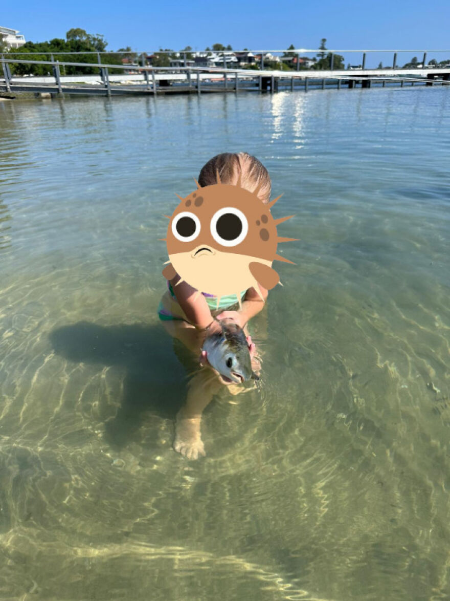 My Daughter Caught A Fish With Her Bare Hands While Swimming At The Lake