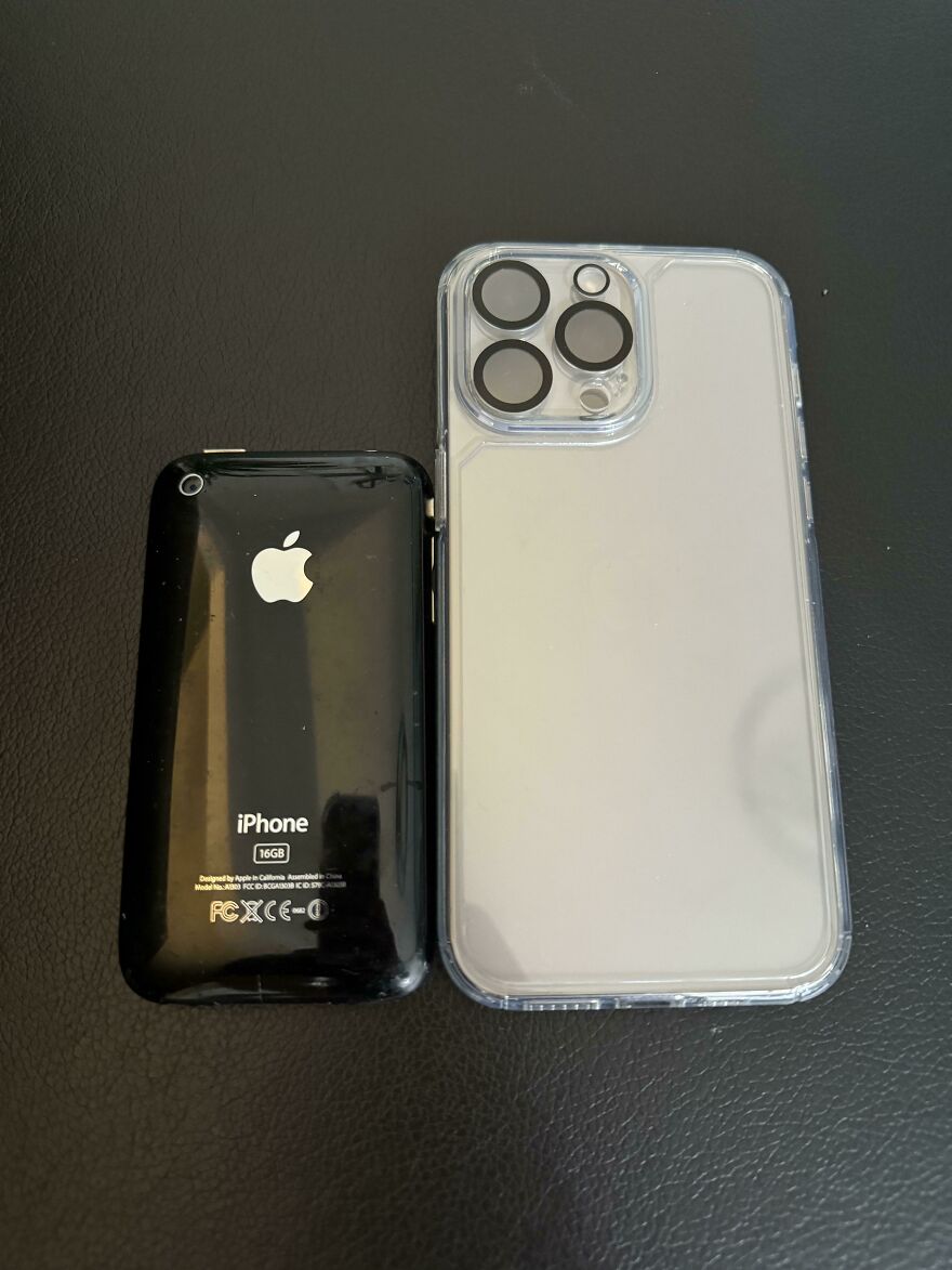 Difference Between An iPhone 3gs And iPhone 15 Pro Max
