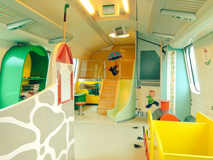 Vagón para familias con niños en los trenes interurbanos fineses