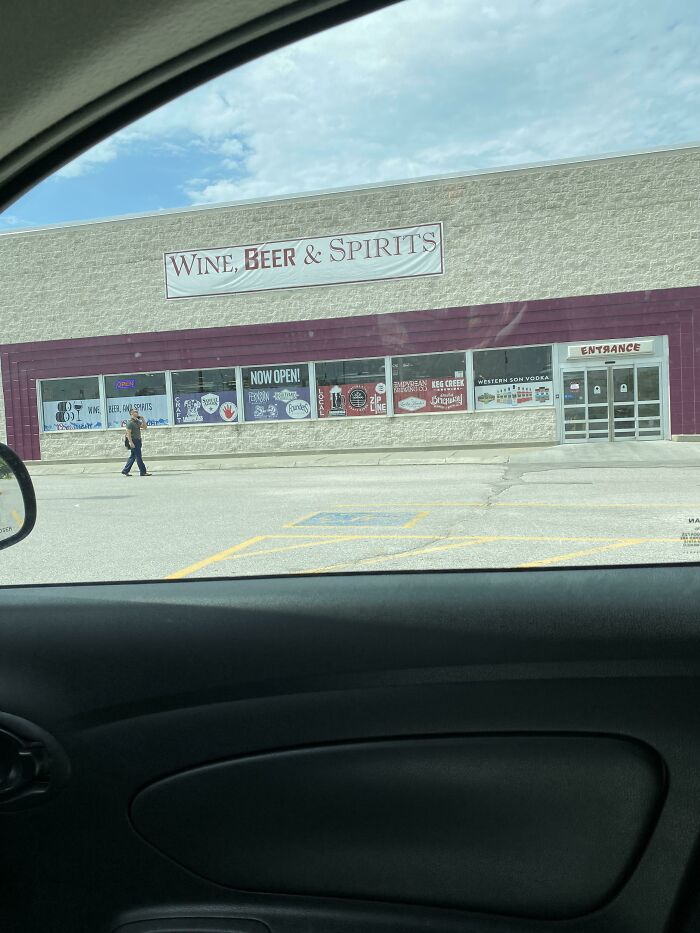 Old Toysrus Is Now The Biggest Liquor Store I’ve Ever Seen! Includes A Bar. Fun For Kids Turned Fun For Adults. (Omaha, Ne)