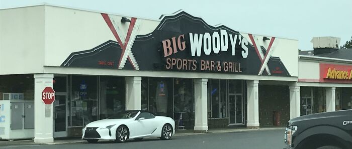 Big Woody’s (Bethlehem, Pa) Just Rolling With The Former Hollywood Video Signage