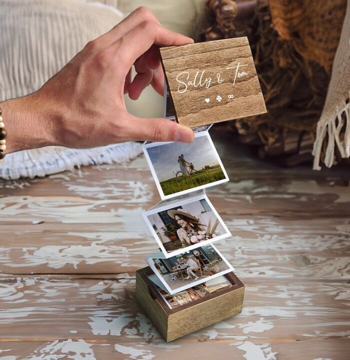 Close In Heart: Gift Your Distance Love The Ultimate Wooden Photo Memory Frame!