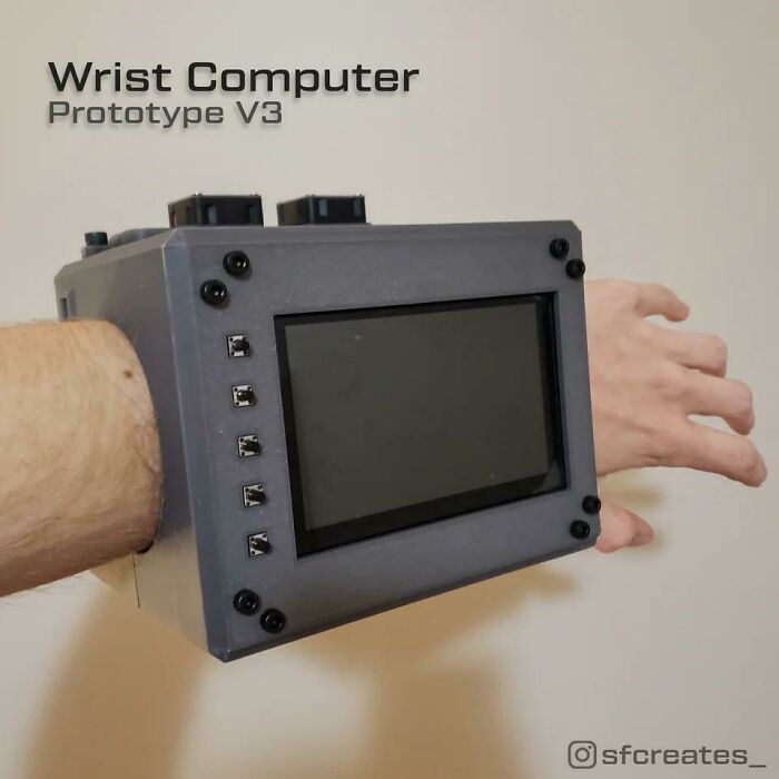 This Wrist Computer