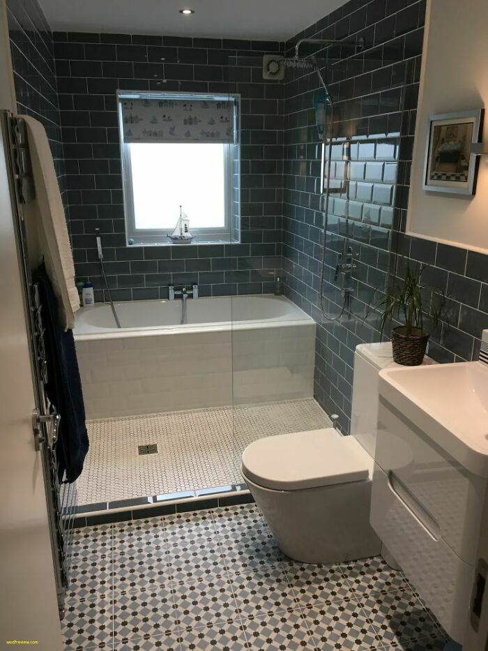What Do People Think Of This Narrow Bathroom Solution?