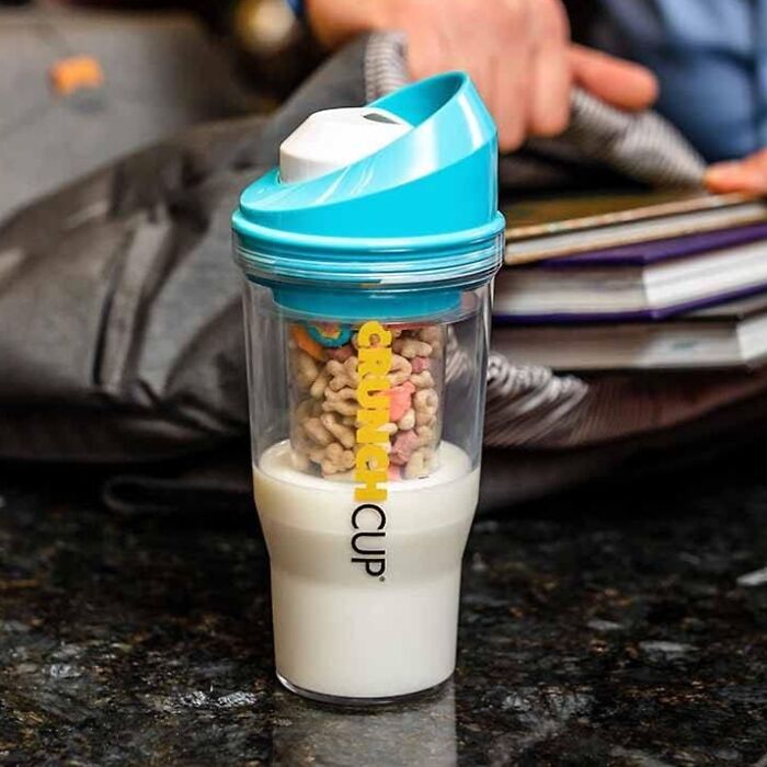 Ensure Freshness On-The-Go With Portable Plastic Cereal Container For Breakfast