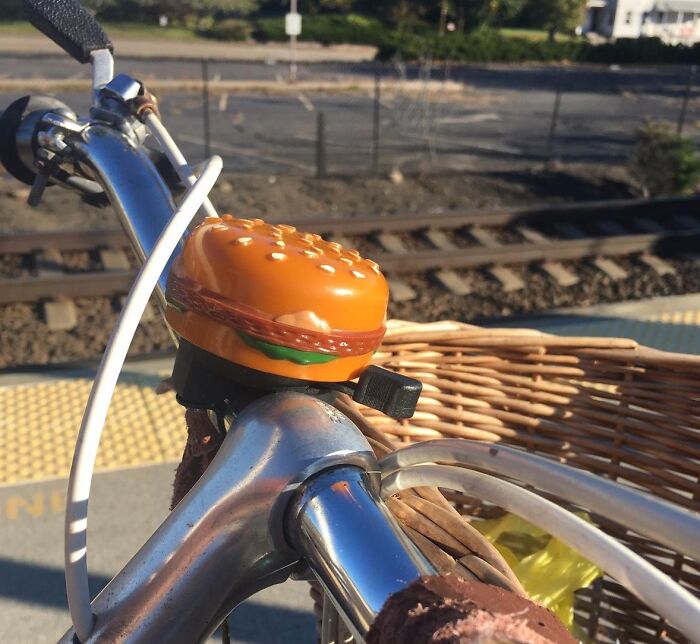 Burgers On The Go: Lexco's Hamburger Bell Adds Flavor To Your Ride!