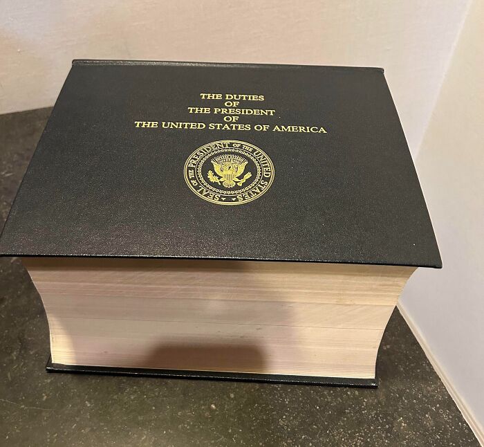 Book Apparently Given To Every US President