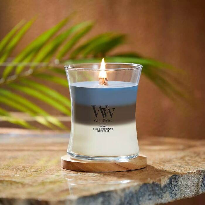 Sail To Scent Paradise: Woodwick's Uncharted Waters Trilogy Candle!