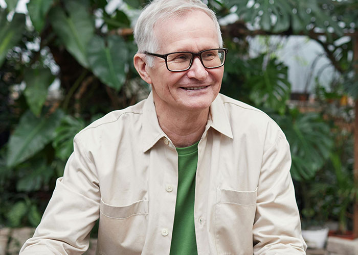 “Cheat Sheet”: 72-Year-Old Imparts 32 Pearls Of Wisdom To Navigate Life’s Challenges “Cheat Sheet”: 72-Year-Old Imparts 32 Pearls Of Wisdom To Navigate Life’s Challenges