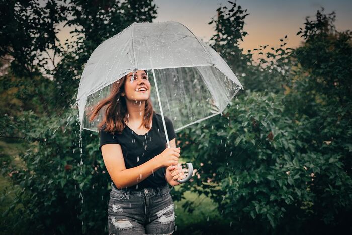 Rainy Days Just Got Brighter: Clear Bubble Umbrella For A 360 View