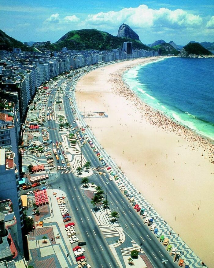Playa Copacabana en Rio De Janeiro, 1990