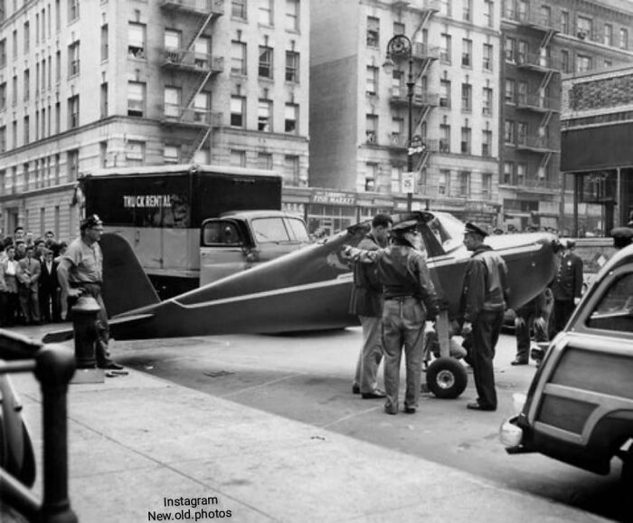 To Win A Bet In 1956 , Thomas Fitzpatrick Stole A Small Plane From New Jersey And Landed It Perfectly On A Narrow Manhattan Street While Drunk, In Front Of The Bar He Had Been Drinking At. Two Years Later, He Did It Again After A Man Didn't Believe He Had Done It The First Time